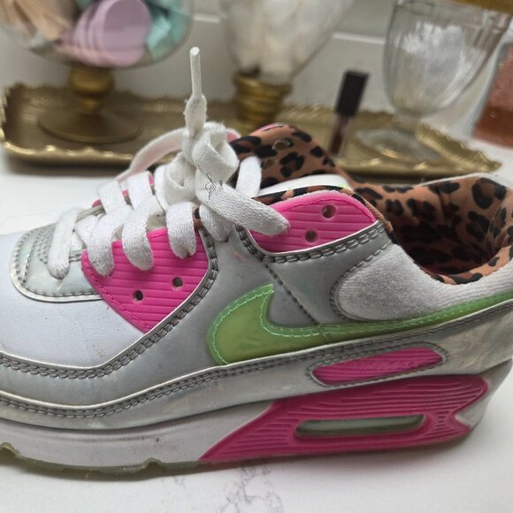 AIR MAX 90 LX WMNS "Iridescent Leopard - Picture 1 of 2